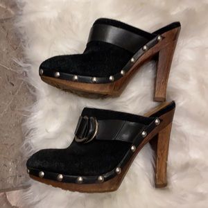 Black suede KORS clogs size  7.5